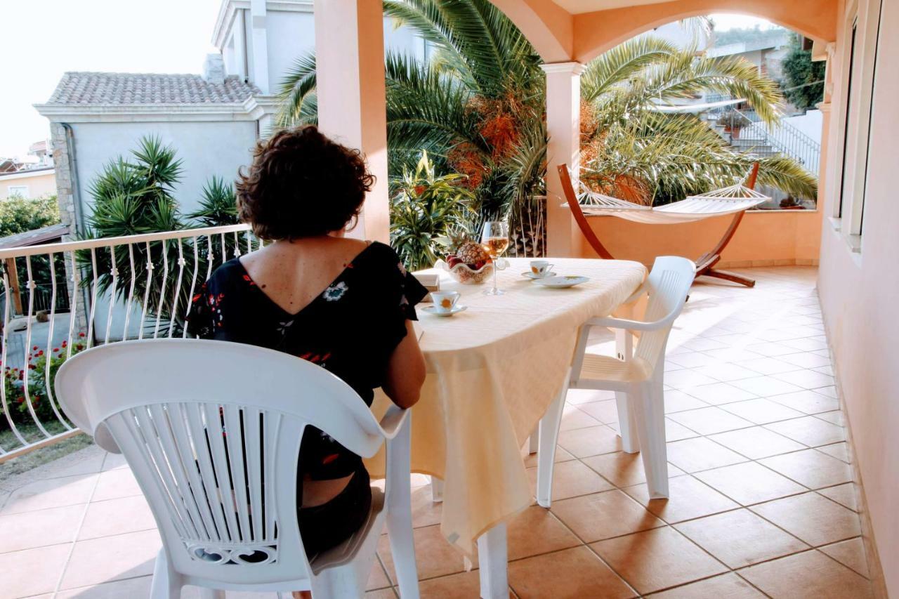 Grande Casa Al Mare Le Verande Santa Maria Navarrese Eksteriør billede